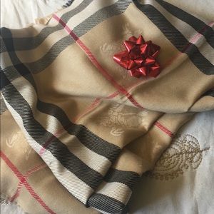 New Burberry Scarf